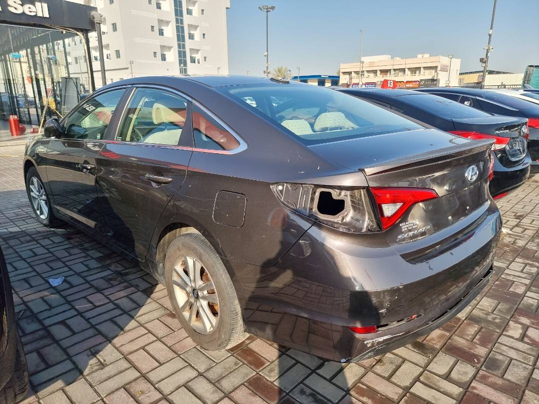 2015 HYUNDAI SONATA — 179770 Miles — Lot 125487 — Ind. 12 - Marhaba Auctions Used Cars - Image 5