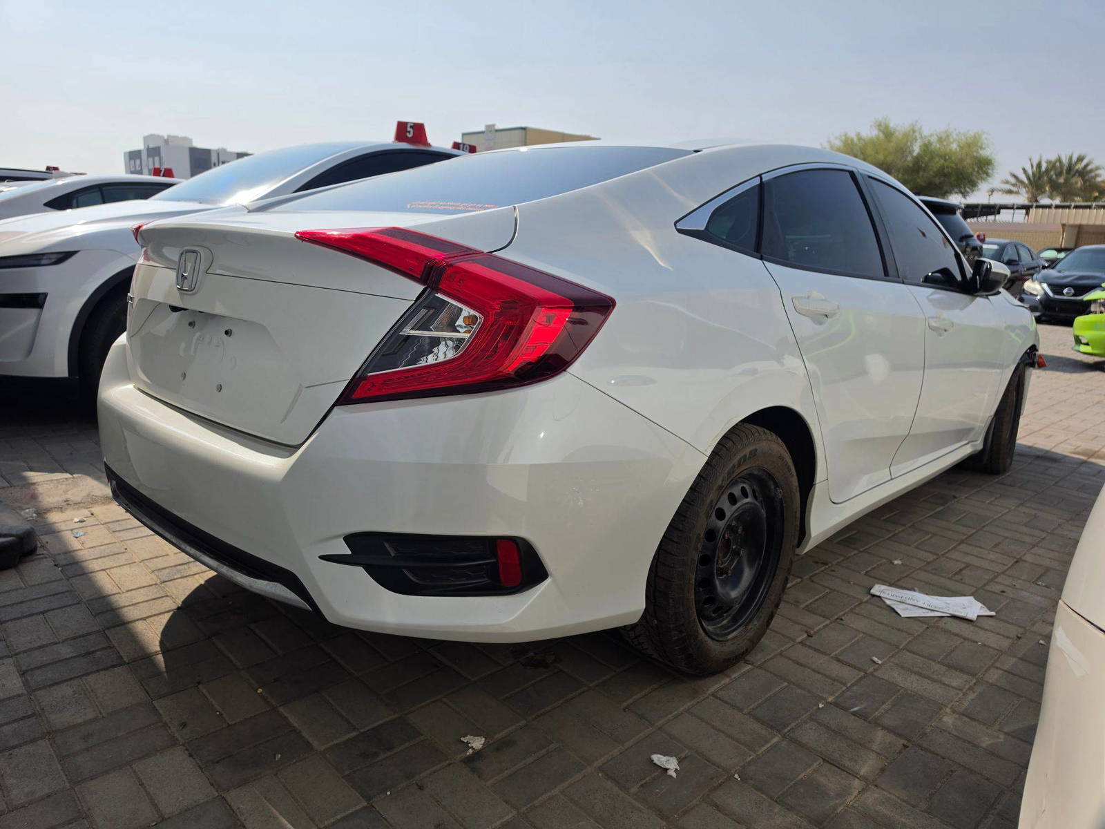 2020 HONDA CIVIC — 114191 KM — Lot 72542025 - Marhaba Auctions Used Cars - Image 5