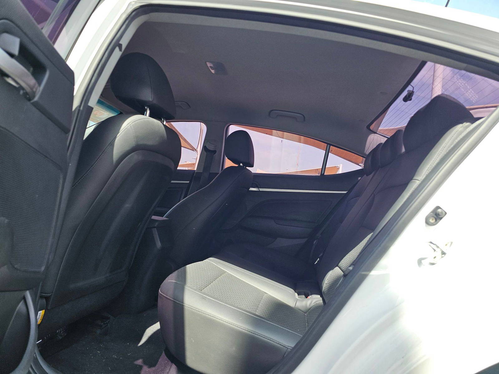 HYUNDAI AVANTE 2020 - Marhaba Auction Used Cars - Image 6