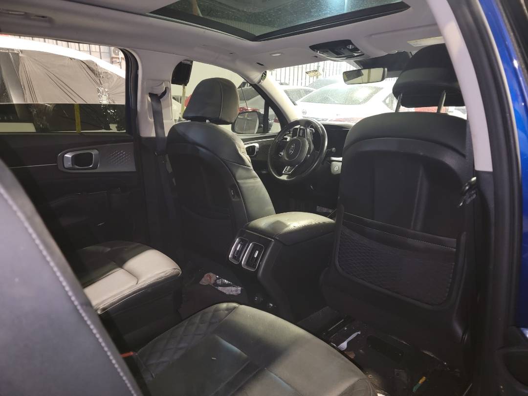 2021 KIA SORENTO — 56535 Miles — Lot 37881019 - Marhaba Auctions Used Cars - Image 5