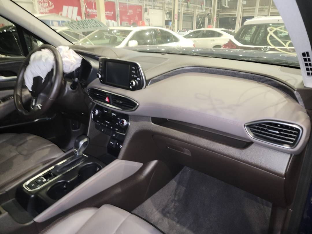 2020 HYUNDAI SANTA FE — 27327 Miles — Lot 62099573 - Marhaba Auctions Used Cars - Image 4