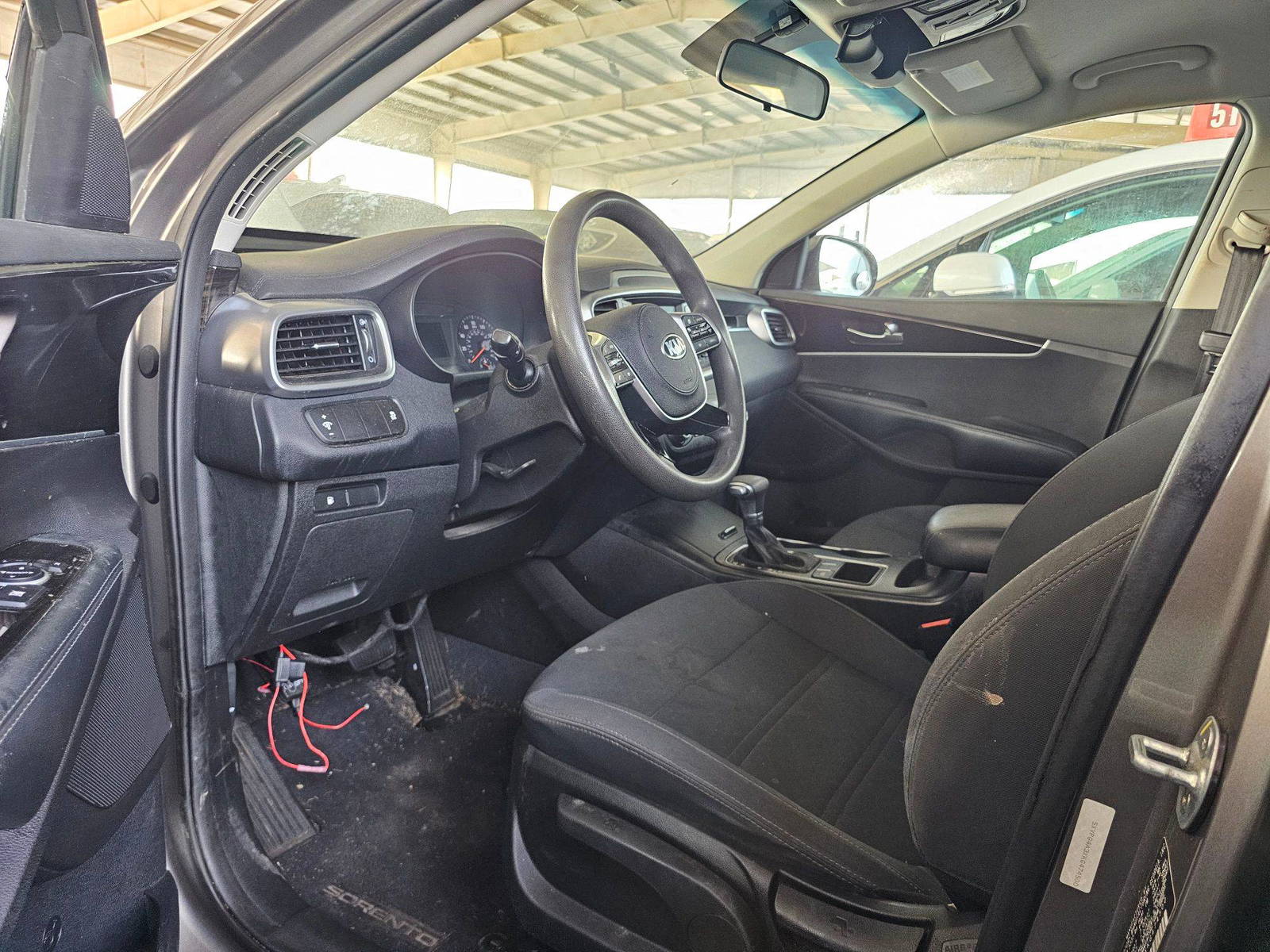 2019 KIA SORENTO — 116768 Miles — Lot XKG474500 — Souq - Marhaba Auctions Used Cars - Image 8