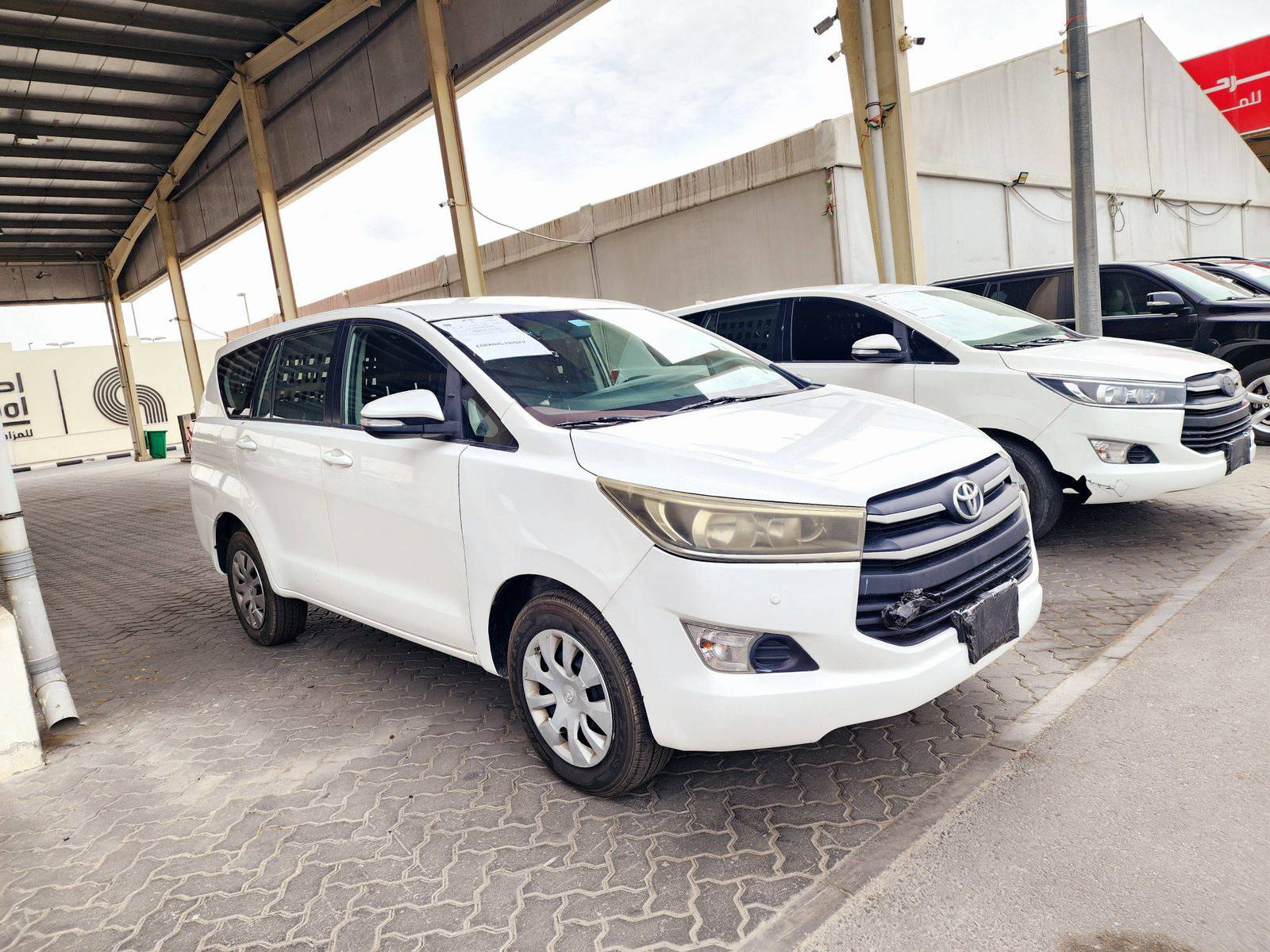 2017 TOYOTA INNOVA — 775352 KM — Lot 1H0108033 — Souq - Marhaba Auctions Used Cars - Image 4