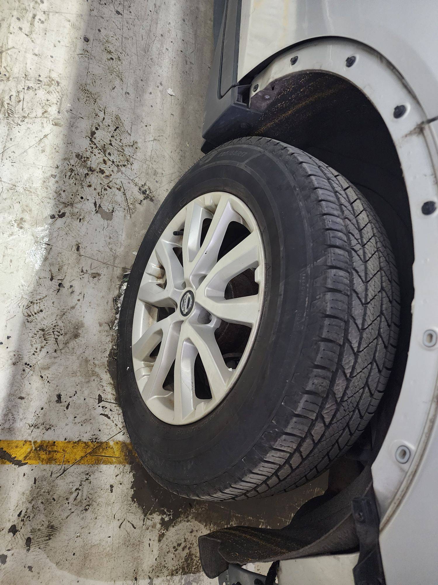 NISSAN ROGUE 2018 - Marhaba Auction Used Cars - Image 12