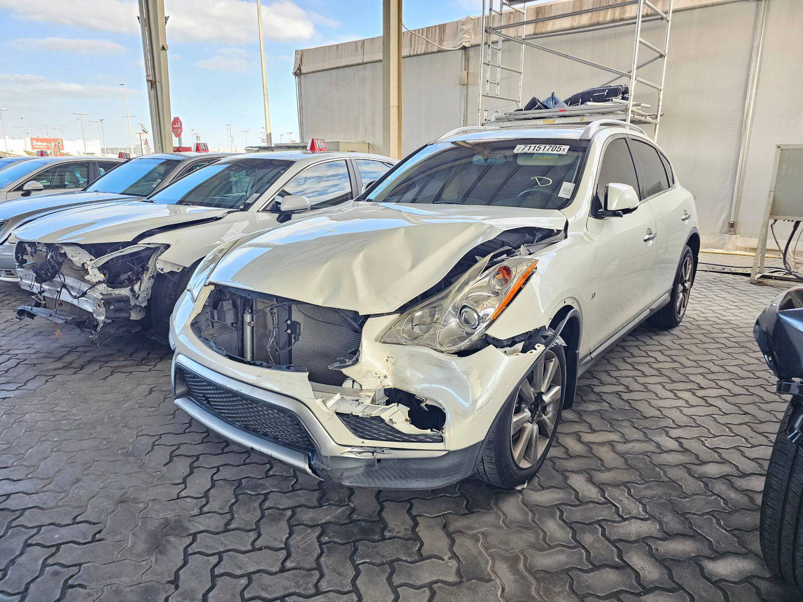 2017 INFINITI QX50 — 112404 Miles — Lot M416008 — Souq - Marhaba Auctions Used Cars - Image 5