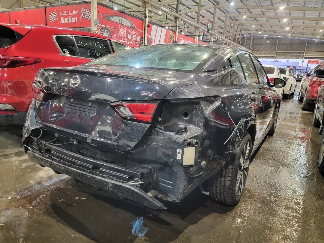 2021 NISSAN ALTIMA — 142172 Miles — Lot MN366621 — Main - Marhaba Auctions Used Cars - Image 4