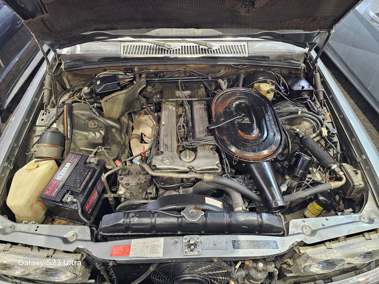 MERCEDES BENZ 280 1980 - Marhaba Auction Used Cars - Image 13