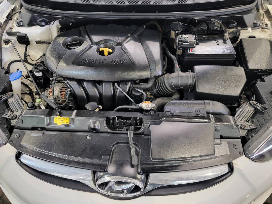 2012 HYUNDAI ELANTRA — 116638 KM — Lot S000200 — Main - Marhaba Auctions Used Cars - Image 12