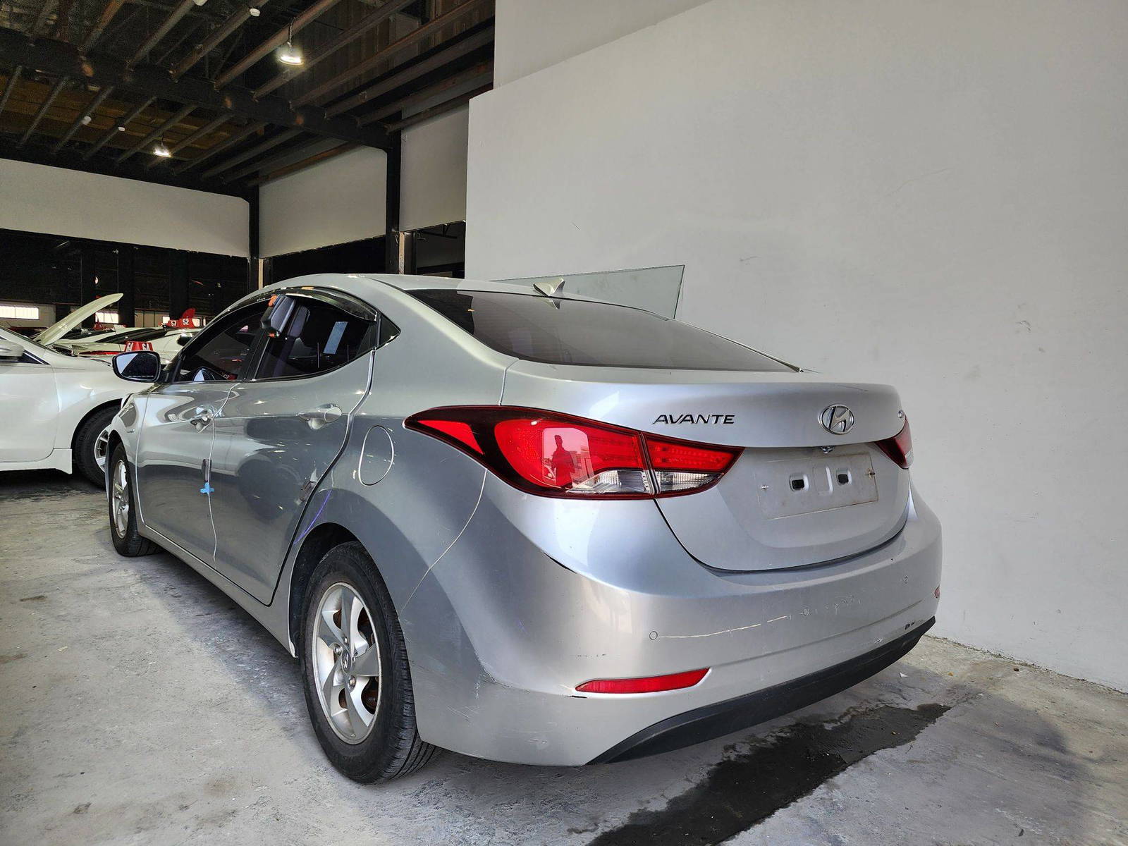 2014 HYUNDAI AVANTE — 69941 KM — Lot 996599 — Al Quoz - Marhaba Auctions Used Cars - Image 5