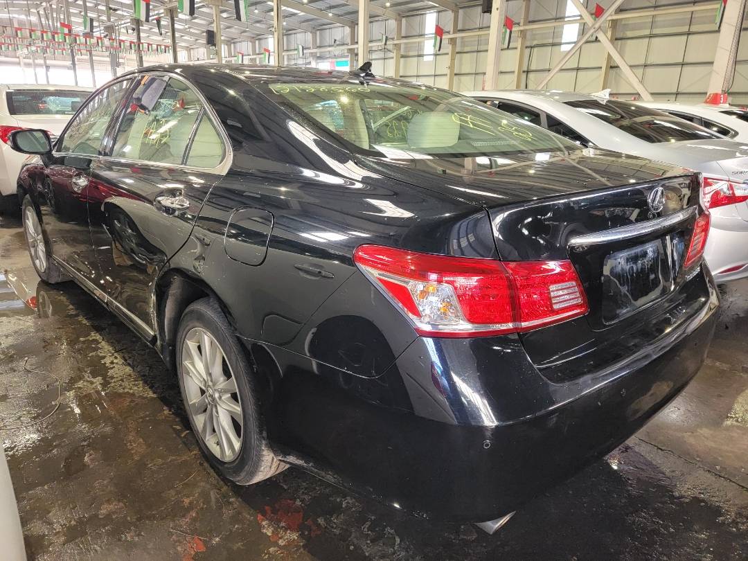 2011 LEXUS ES 350 — 220321 KM — Lot 12128560X — Main - Marhaba Auctions Used Cars - Image 5
