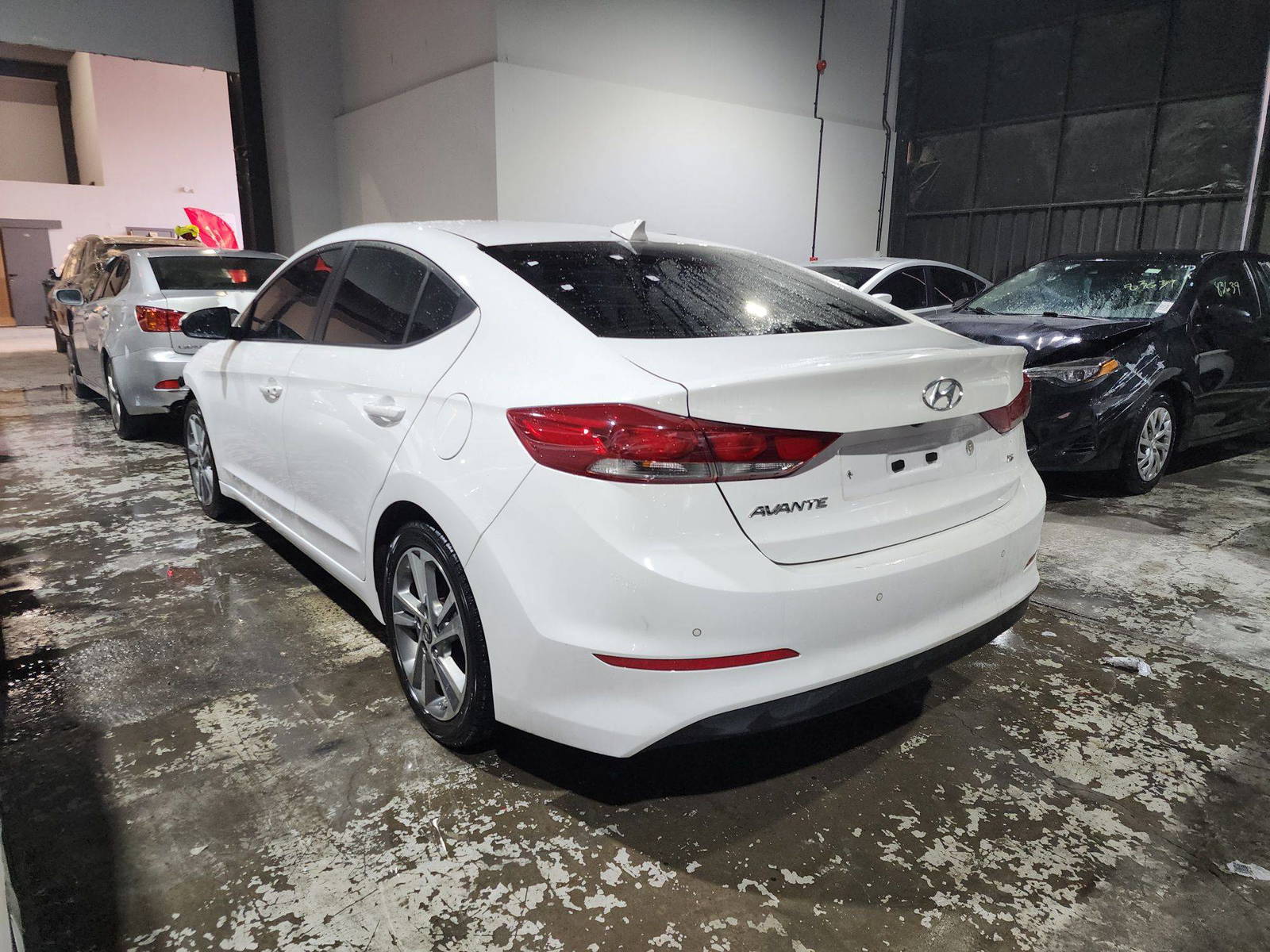 2018 HYUNDAI AVANTE — 101394 KM — Lot 124587 — Souq - Marhaba Auctions Used Cars - Image 3