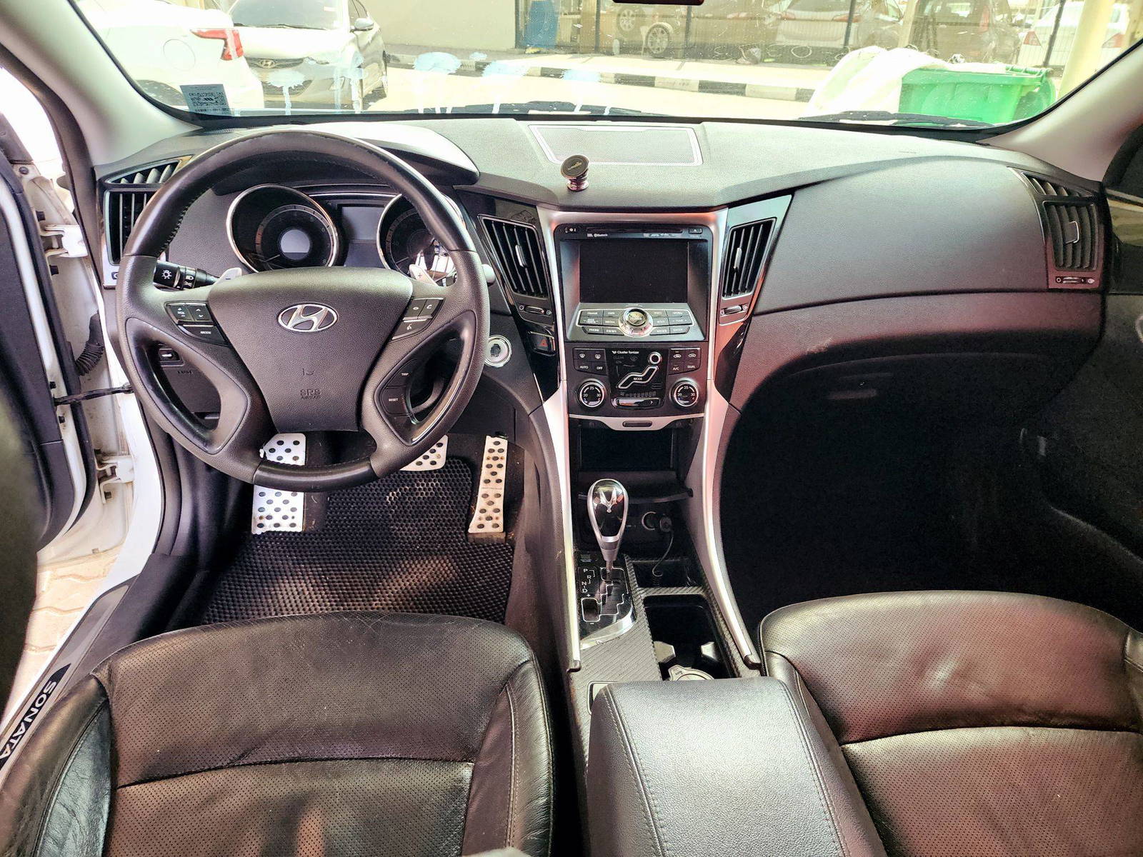 2010 HYUNDAI SONATA — 202166 KM — Lot 122355 — Souq - Marhaba Auctions Used Cars - Image 7
