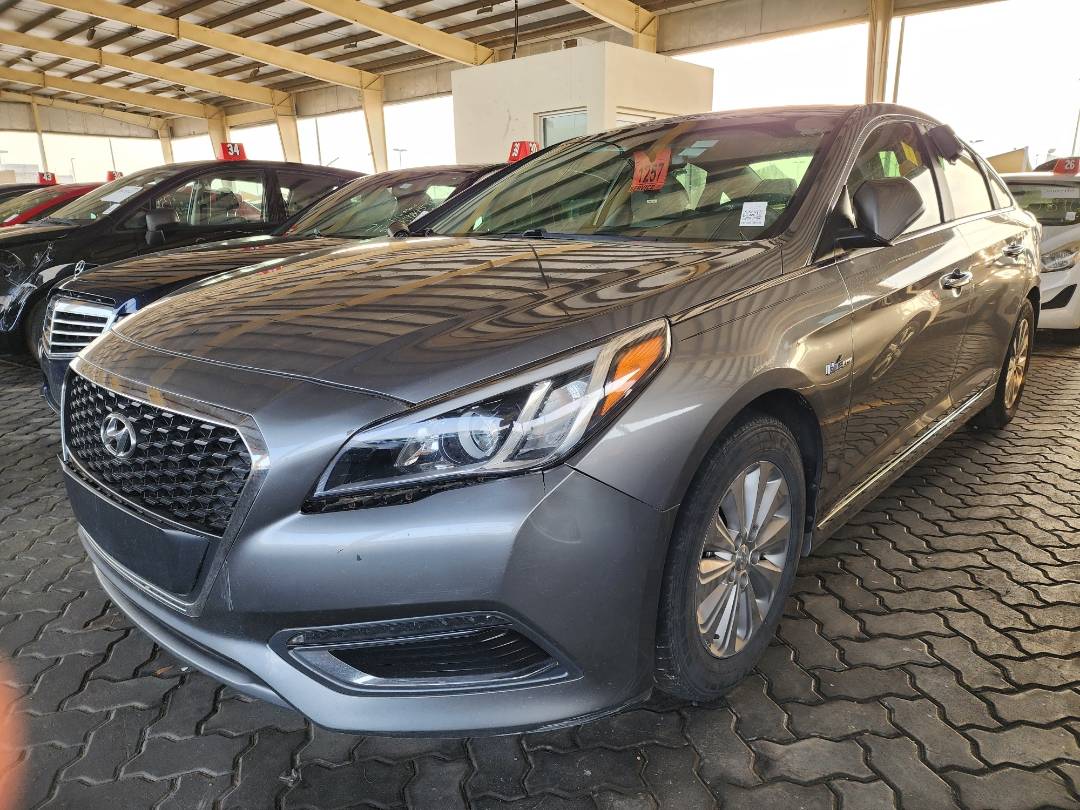 2017 HYUNDAI SONATA — 218048 Miles — Lot 38964318 — Souq - Marhaba Auctions Used Cars - Image 3