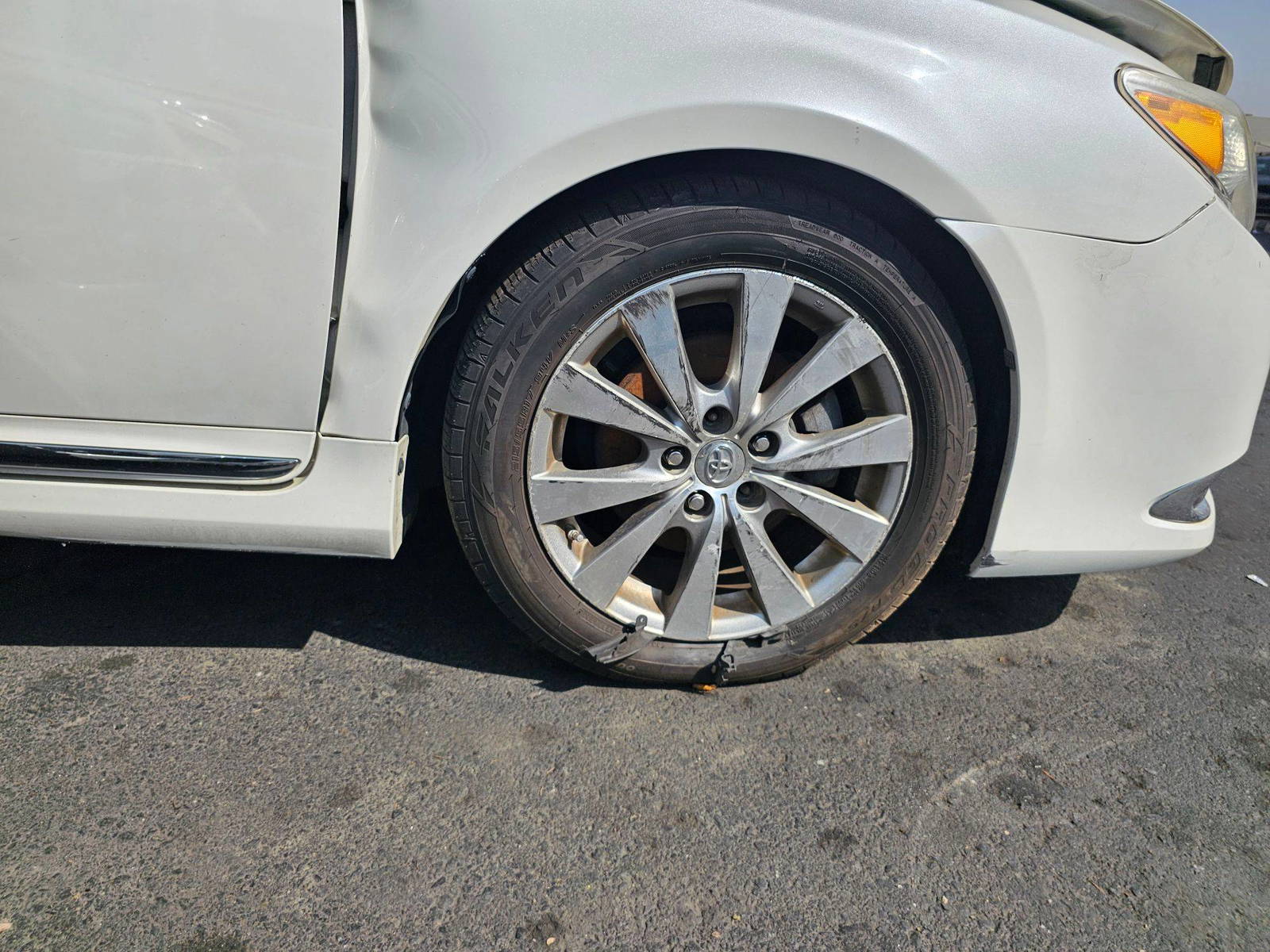 2011 TOYOTA AVALON — 163170 Miles — Lot U430191 — Souq - Marhaba Auctions Used Cars - Image 12