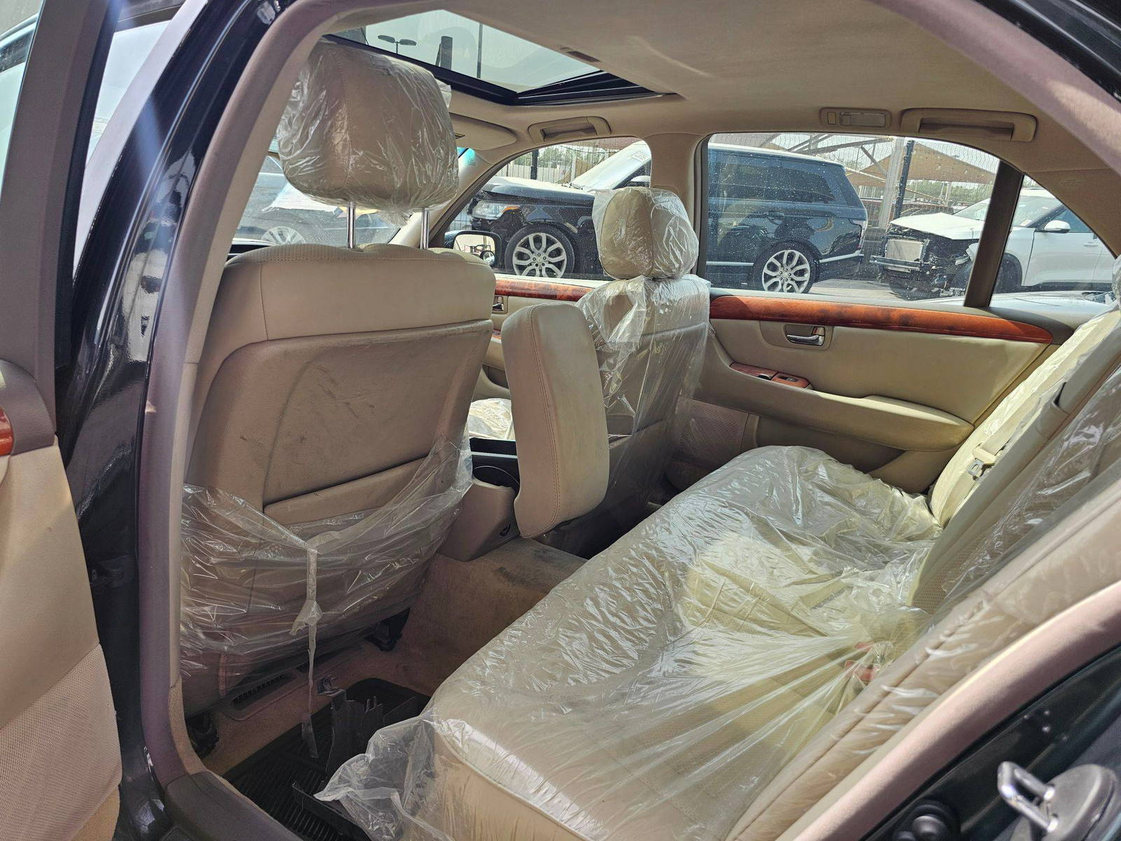 LEXUS LS 430 2002 - Marhaba Auction Used Cars - Image 6