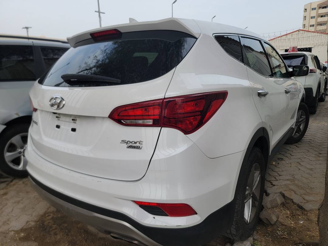 2017 HYUNDAI SANTA FE — 84 509 Miles — Lot H010286 — Main - Marhaba Auctions Used Cars - Image 3