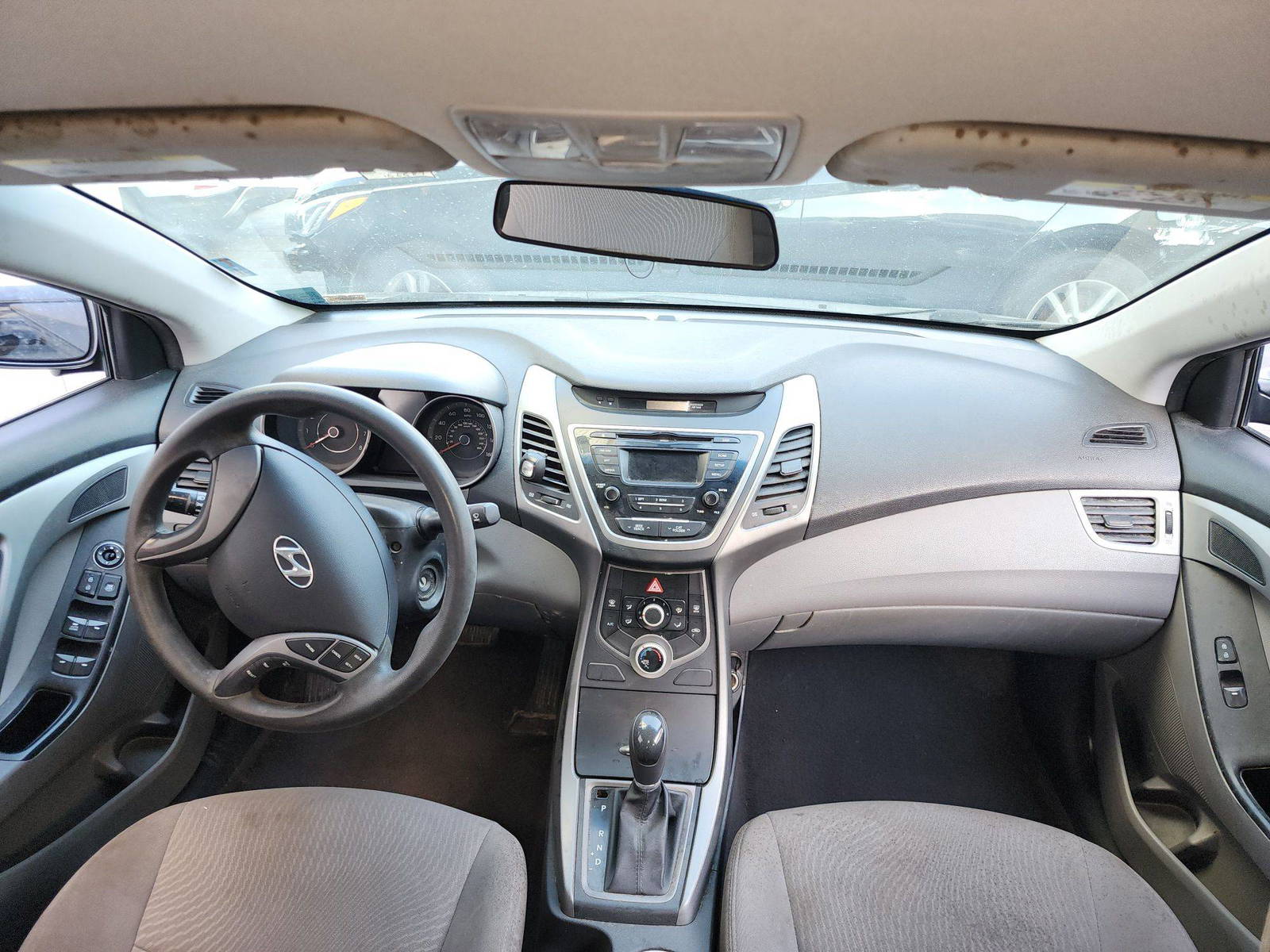 2015 HYUNDAI ELANTRA — 156587 Miles — Lot 214587 — Al Quoz - Marhaba Auctions Used Cars - Image 9