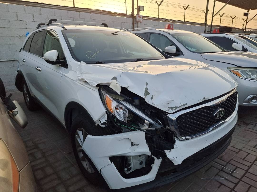2018 KIA SORENTO — 104184 Miles — Lot 124587 — Main - Marhaba Auctions Used Cars - Image 3