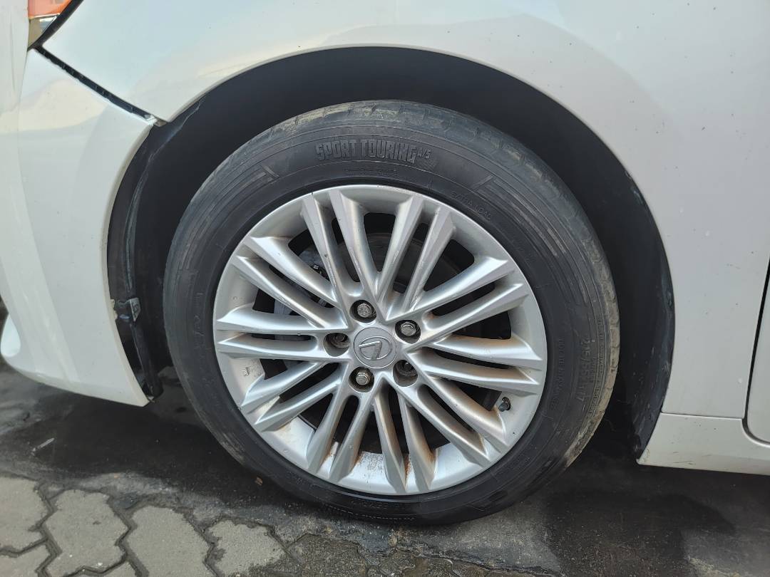 2016 LEXUS ES 350 — 112126 Miles — Lot 71732143 — Main - Marhaba Auctions Used Cars - Image 6