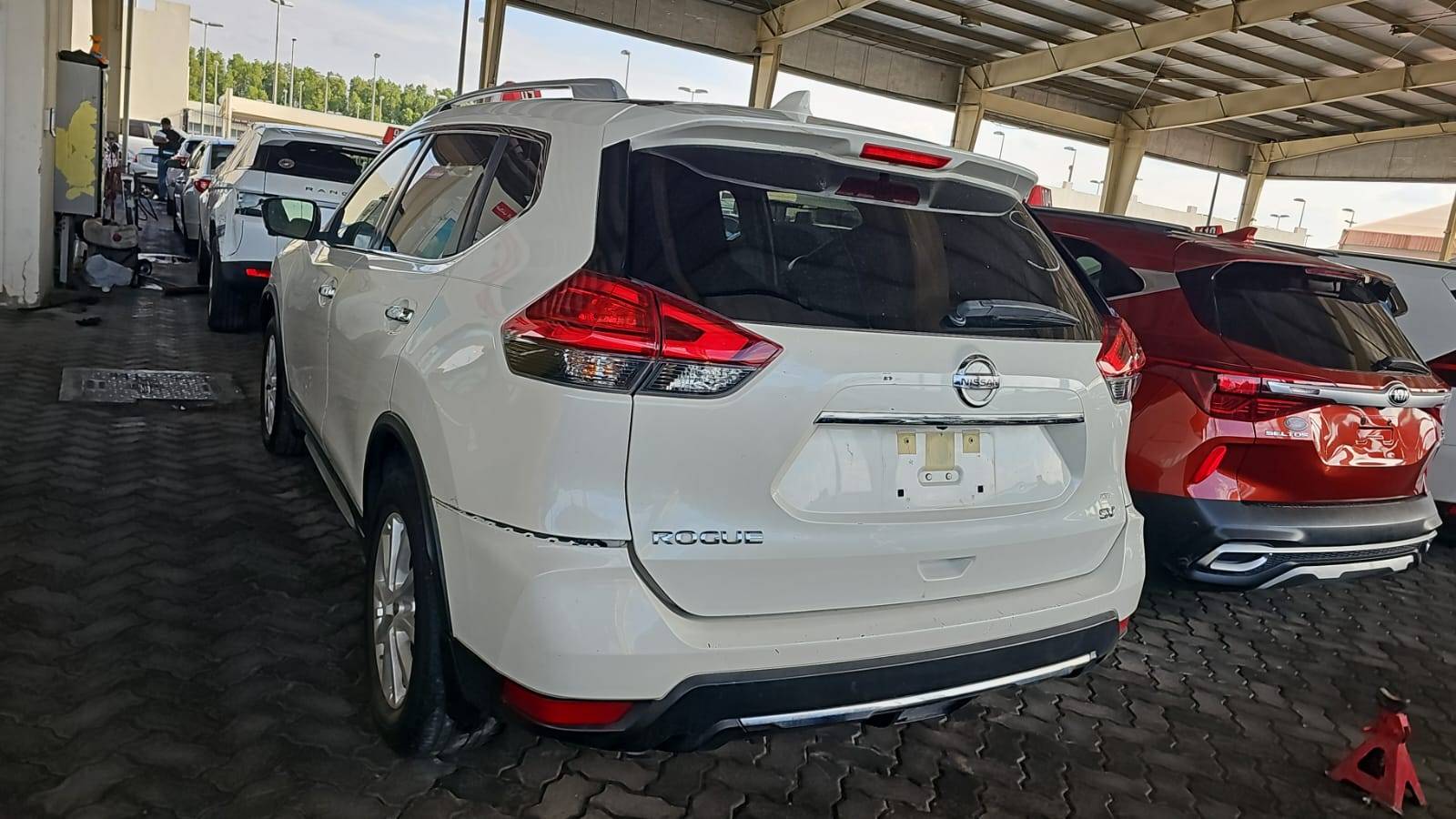 2017 NISSAN ROGUE — 160206 Miles — Lot 4221397 — Souq - Marhaba Auctions Used Cars - Image 10
