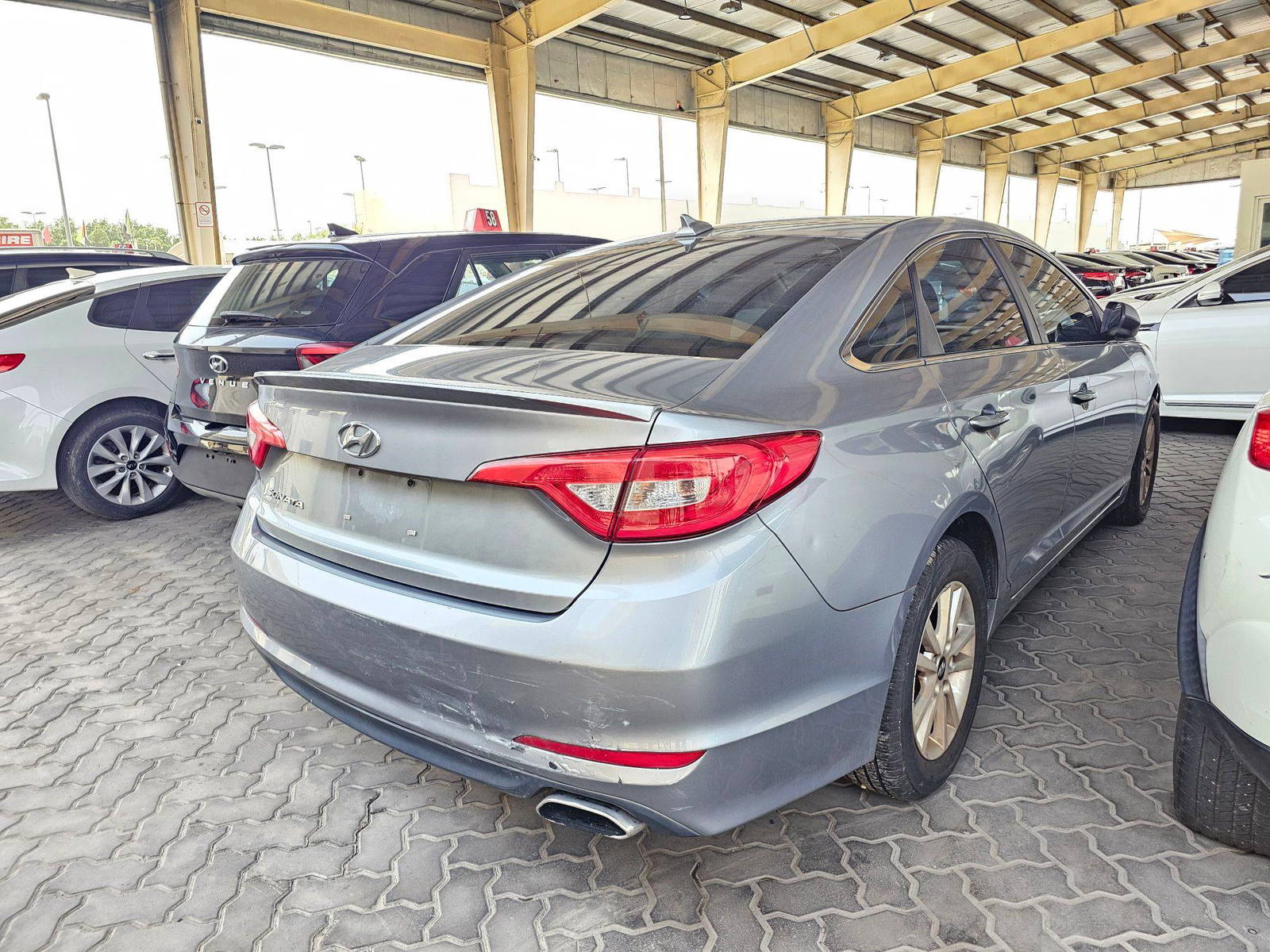 2015 HYUNDAI SONATA — 126437 Miles — Lot 59700385 — Souq - Marhaba Auctions Used Cars - Image 4