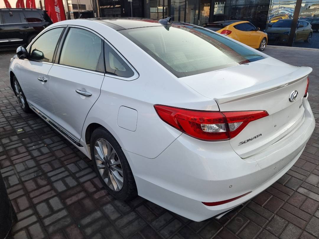 2015 HYUNDAI SONATA SPORT — 172436 Miles — Lot 077348 — Ind. 12 - Marhaba Auctions Used Cars - Image 4