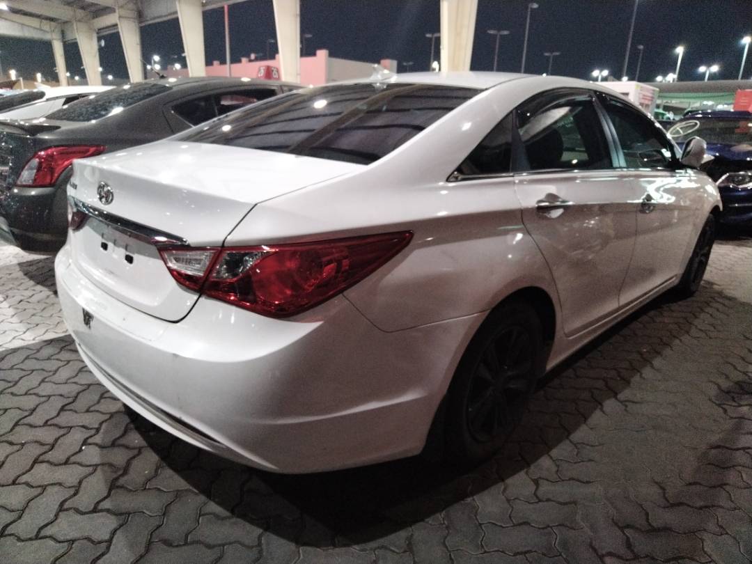 2013 HYUNDAI SONATA — 117540 Miles — Lot 65873033 - Marhaba Auctions Used Cars - Image 4