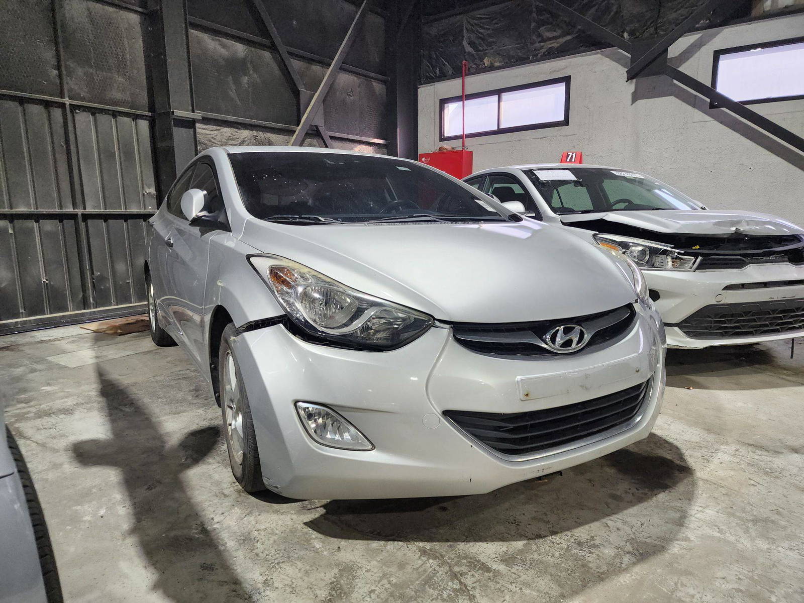 2012 HYUNDAI AVANTE — 182057 KM — Lot 350351 — Al Quoz - Marhaba Auctions Used Cars - Image 4
