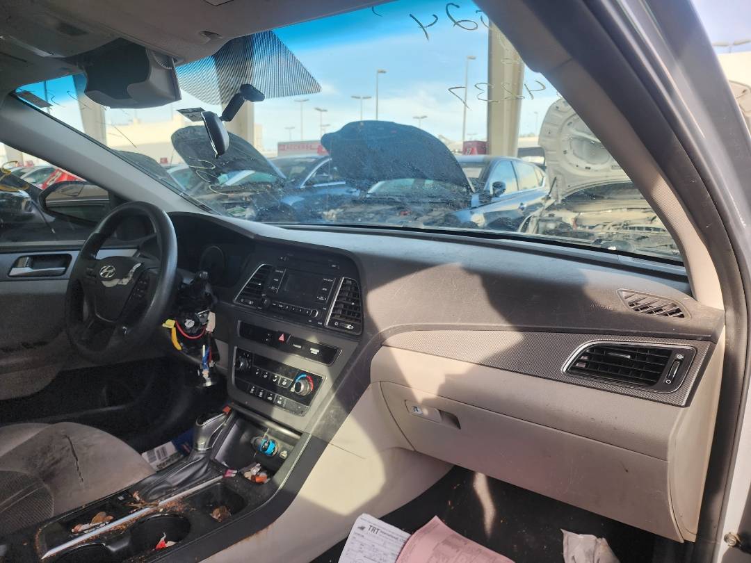 2017 HYUNDAI SONATA — 107556 Miles — Lot H534237 - Marhaba Auctions Used Cars - Image 8
