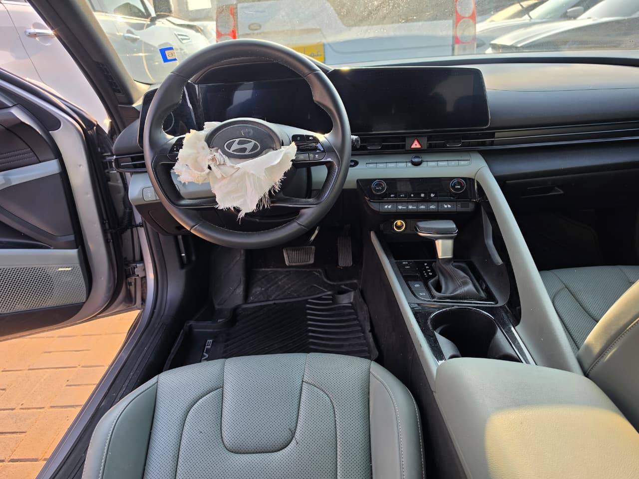 2025 HYUNDAI ELANTRA — 19567 Miles — Lot 98724795 - Marhaba Auctions Used Cars - Image 14