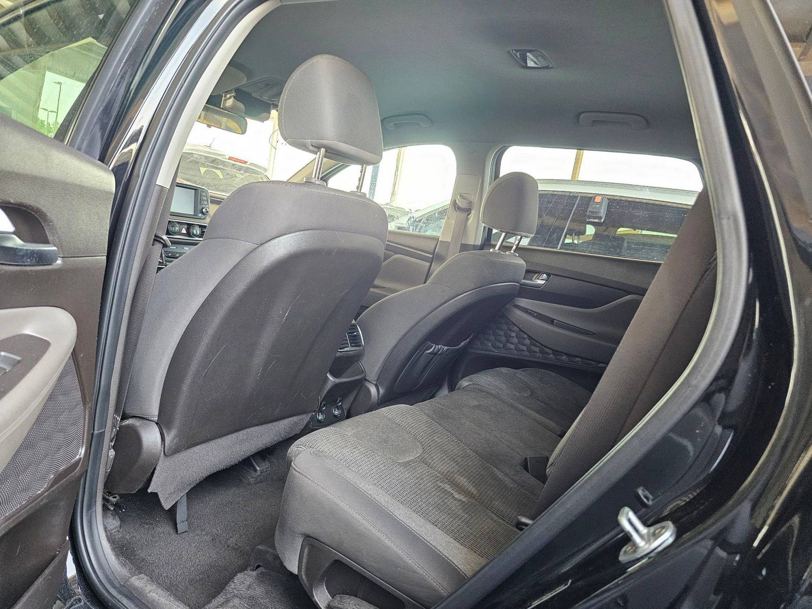 HYUNDAI SANTA FE 2019 - Marhaba Auction Used Cars - Image 6