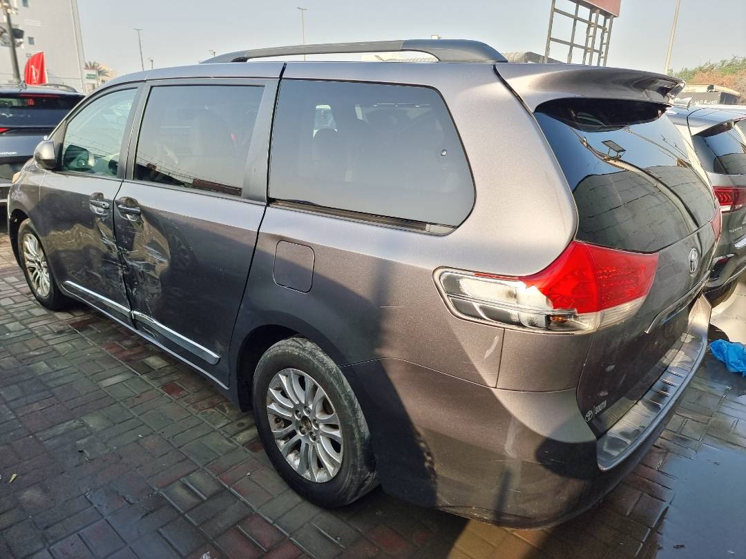 TOYOTA SIENNA 2011 - Marhaba Auction Used Cars - Image 4