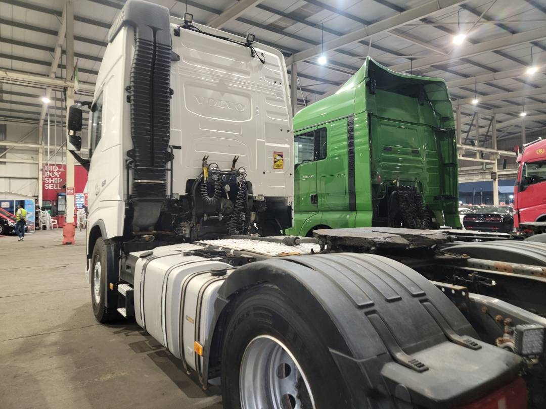 2015 VOLVO FH-Series — 1037135 KM — Lot B713500 — Main - Marhaba Auctions Used Cars - Image 6