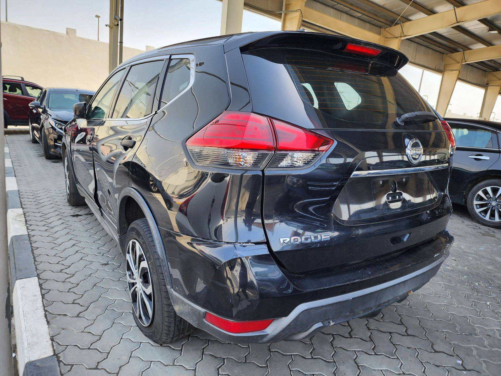 2017 NISSAN ROGUE — 286700 Miles — Lot 46115 — Souq - Marhaba Auctions Used Cars - Image 3