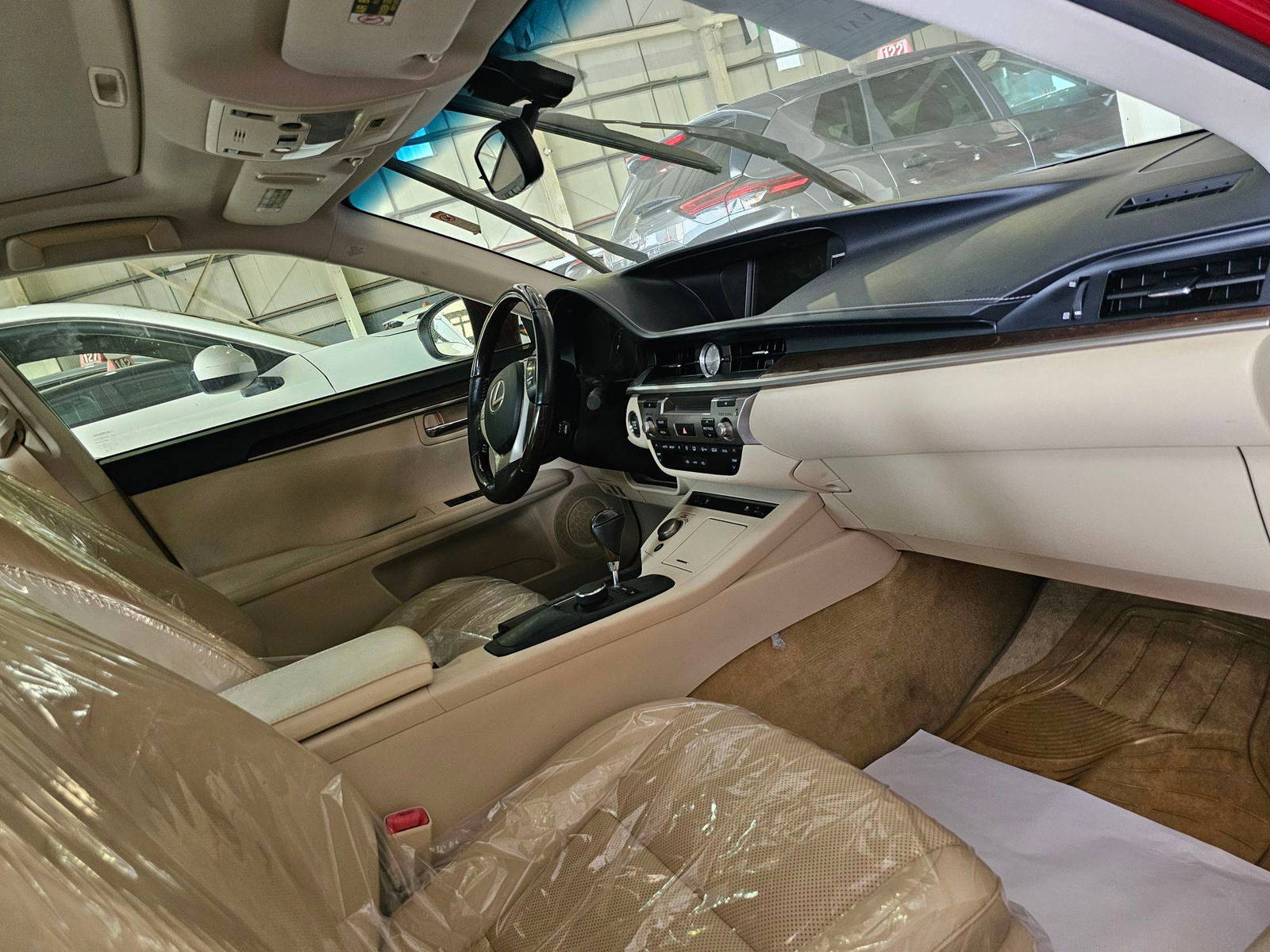 2015 LEXUS ES 350 — 179395 Miles — Lot 8F2206447 — Main - Marhaba Auctions Used Cars - Image 8
