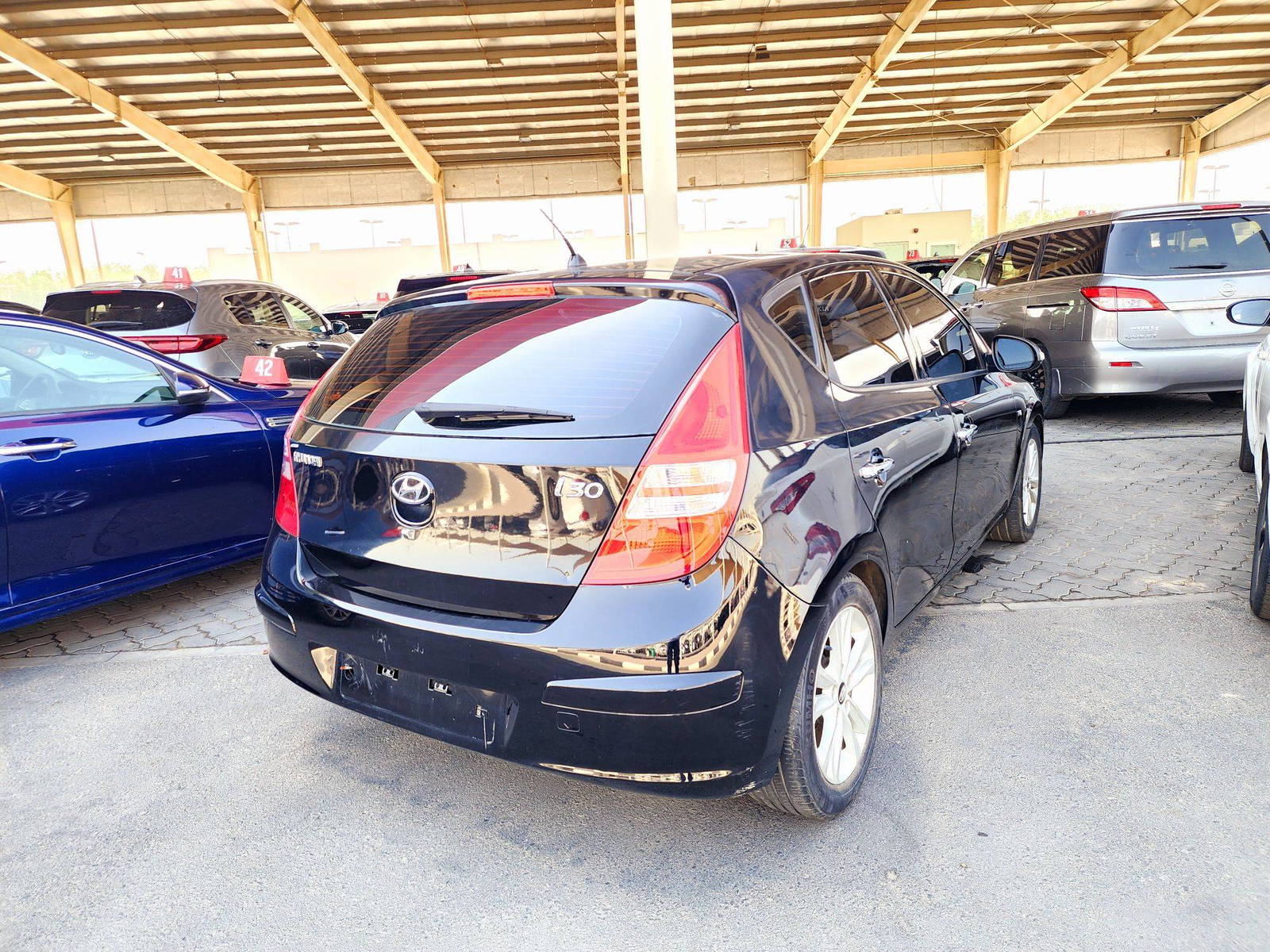 2009 HYUNDAI i30 — 103759 KM — Lot P9U185482 — Souq - Marhaba Auctions Used Cars - Image 3