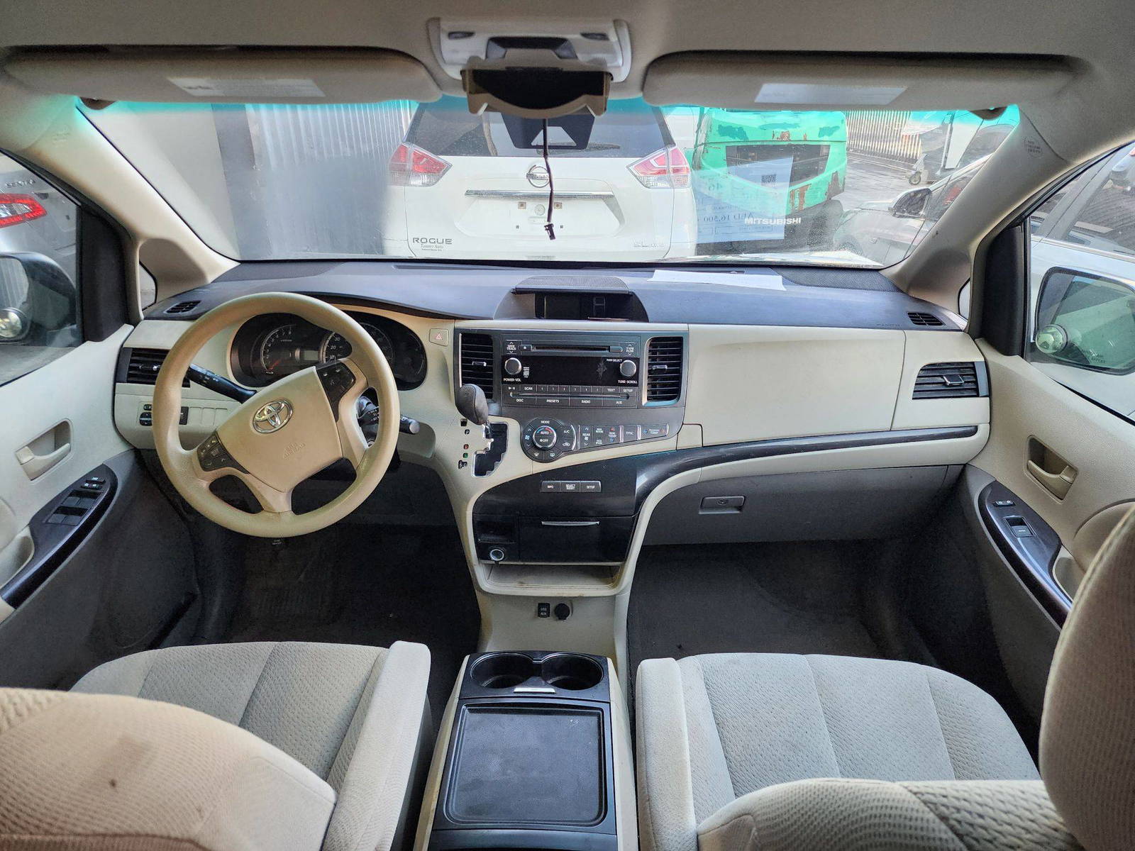 TOYOTA SIENNA 2013 - Marhaba Auction Used Cars - Image 8