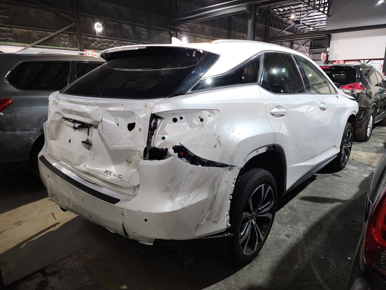 2020 LEXUS RX 350 — 42567 Miles — Lot 65997234 — Souq - Marhaba Auctions Used Cars - Image 3