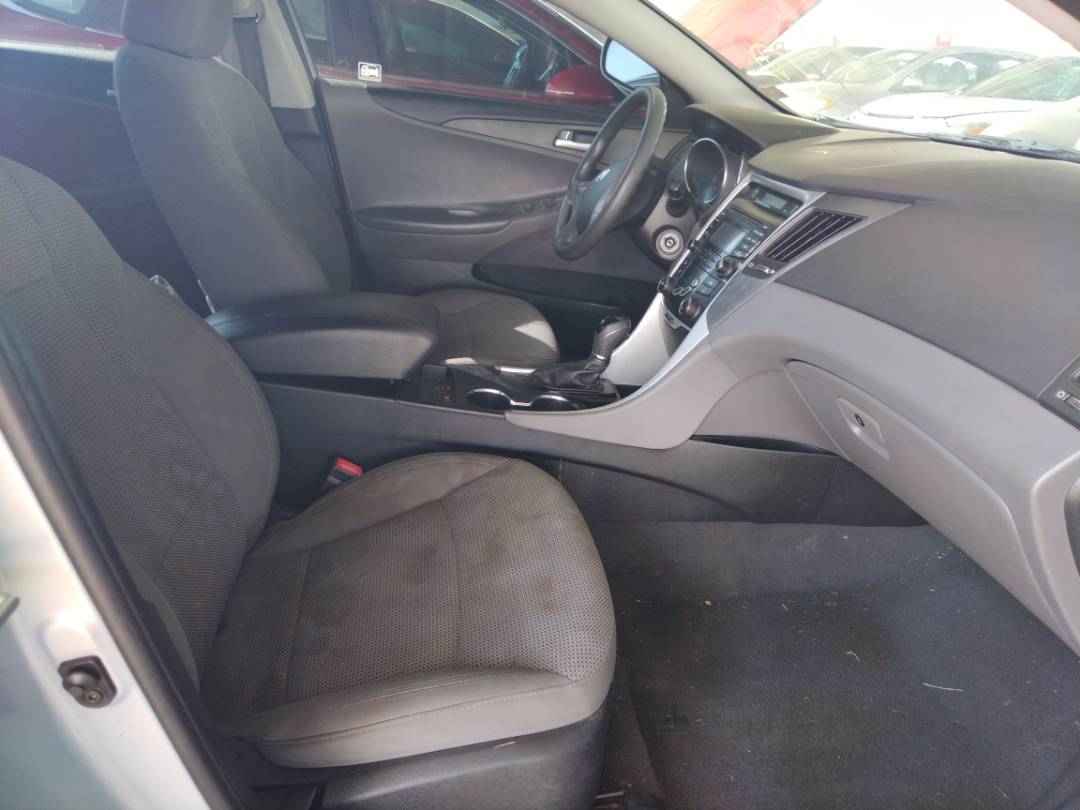 2013 HYUNDAI SONATA — 136859 Miles — Lot 65817333 - Marhaba Auctions Used Cars - Image 9