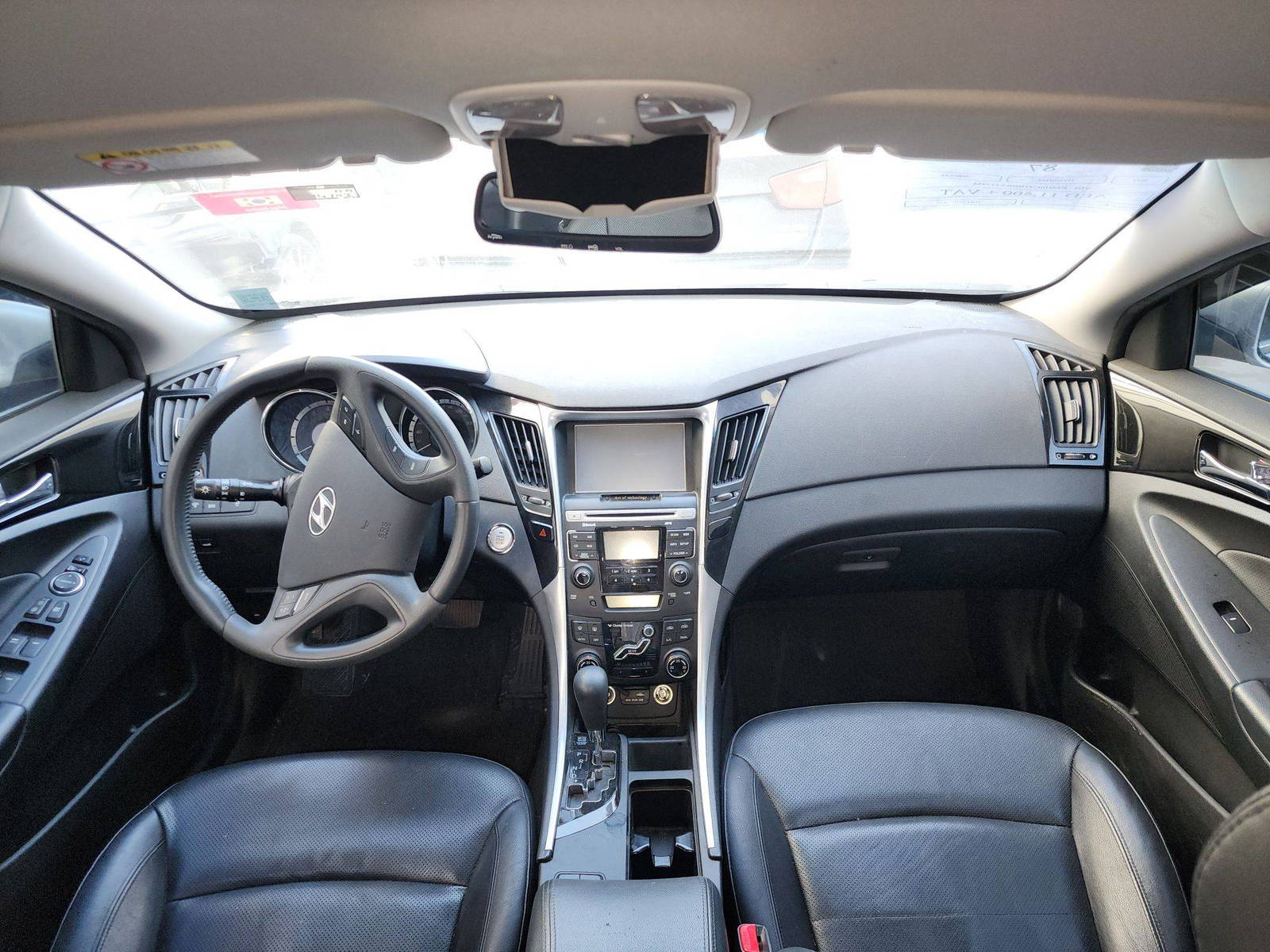 2011 HYUNDAI SONATA — 94702 KM — Lot 225954 — Al Quoz - Marhaba Auctions Used Cars - Image 8