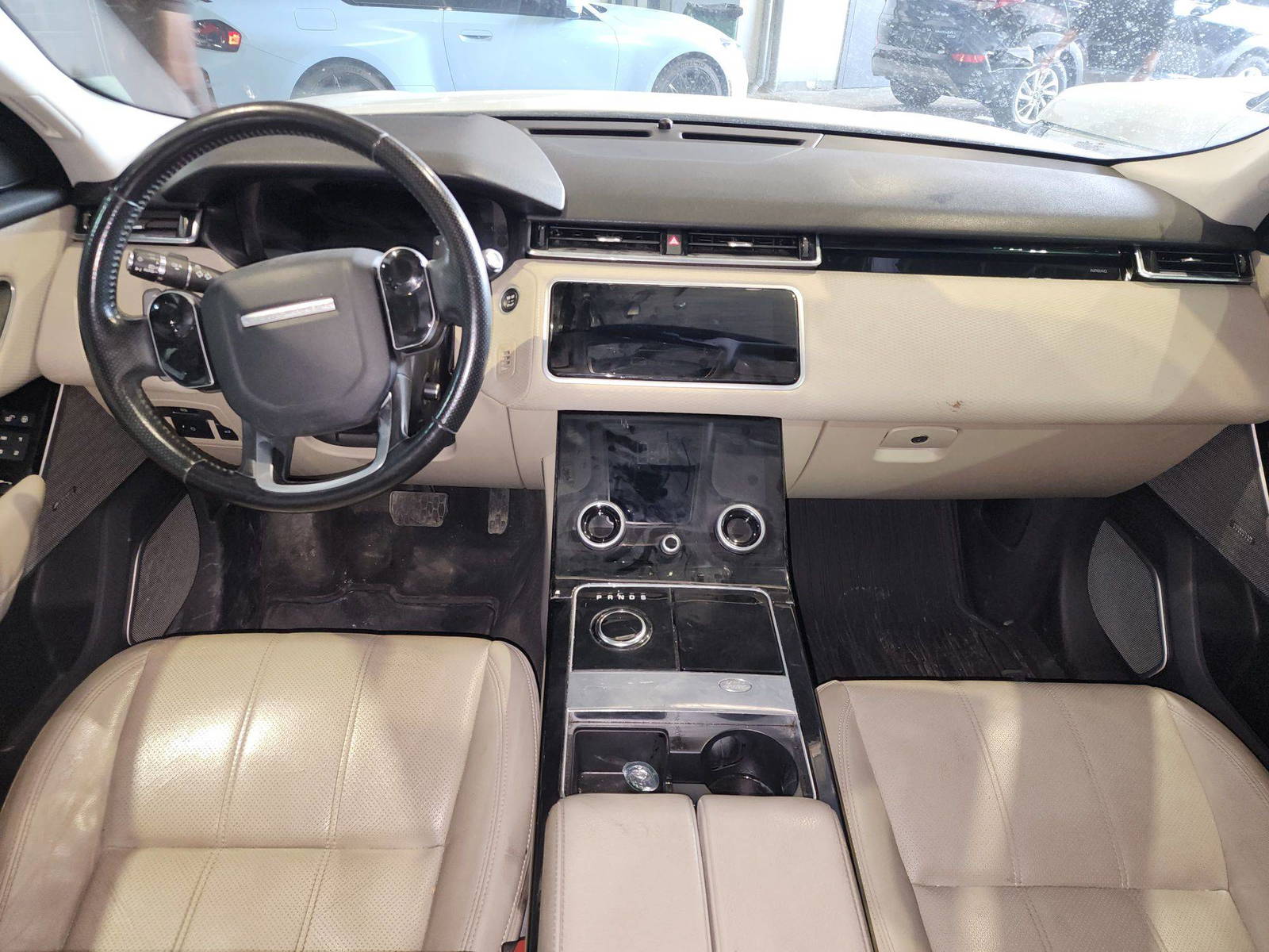 LAND ROVER RANGE ROVER VELAR 2018 - Marhaba Auction Used Cars - Image 8