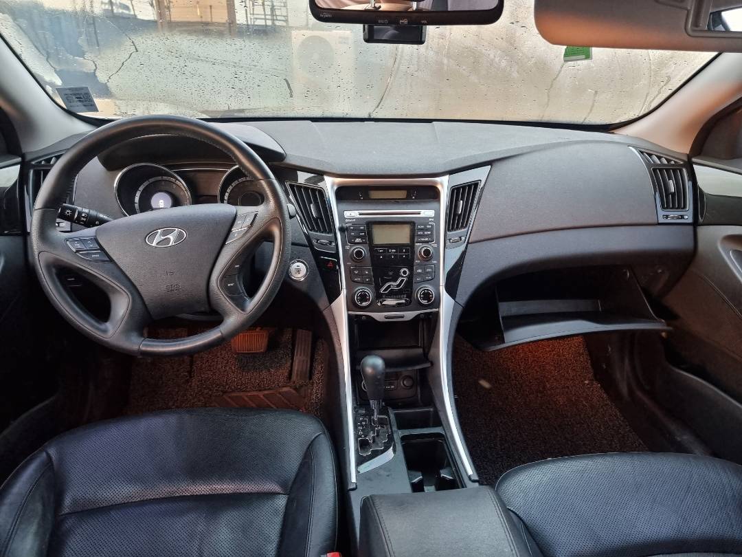2010 HYUNDAI SONATA — 90896 KM — Lot 214587 — Main - Marhaba Auctions Used Cars - Image 7