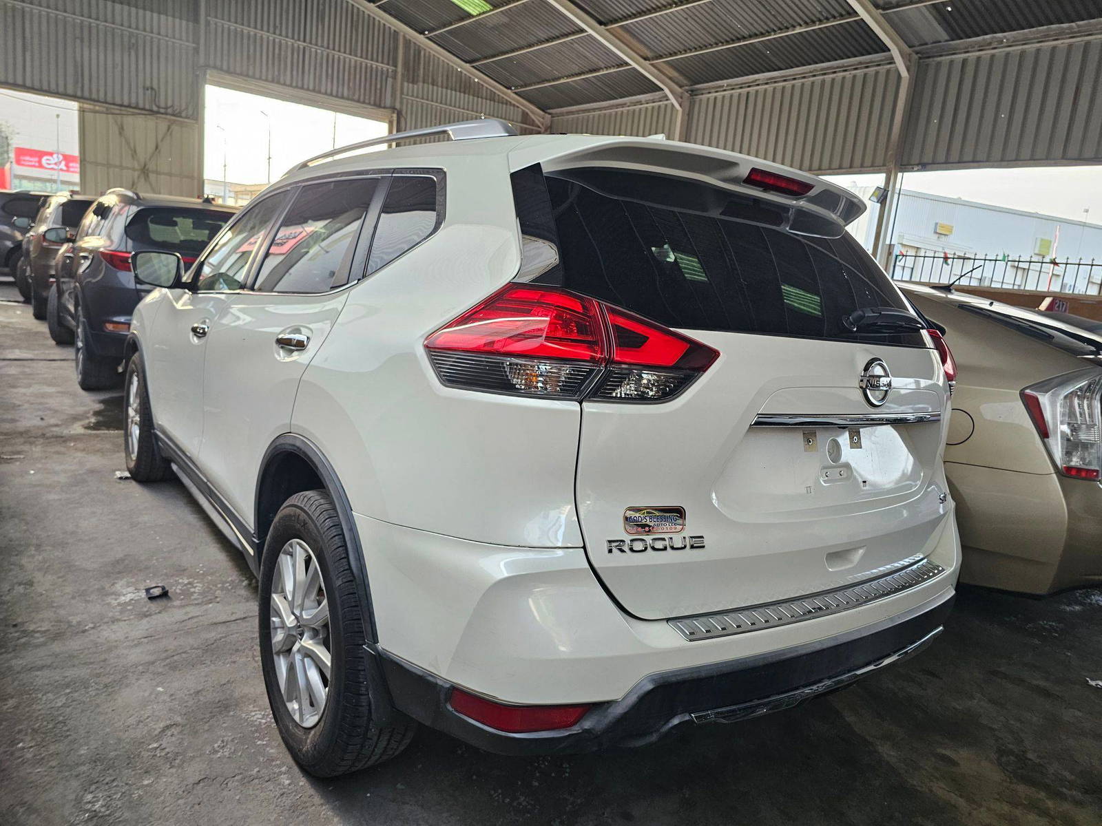 2017 NISSAN ROGUE — 145630 Miles — Lot HP531500 — Main - Marhaba Auctions Used Cars - Image 6