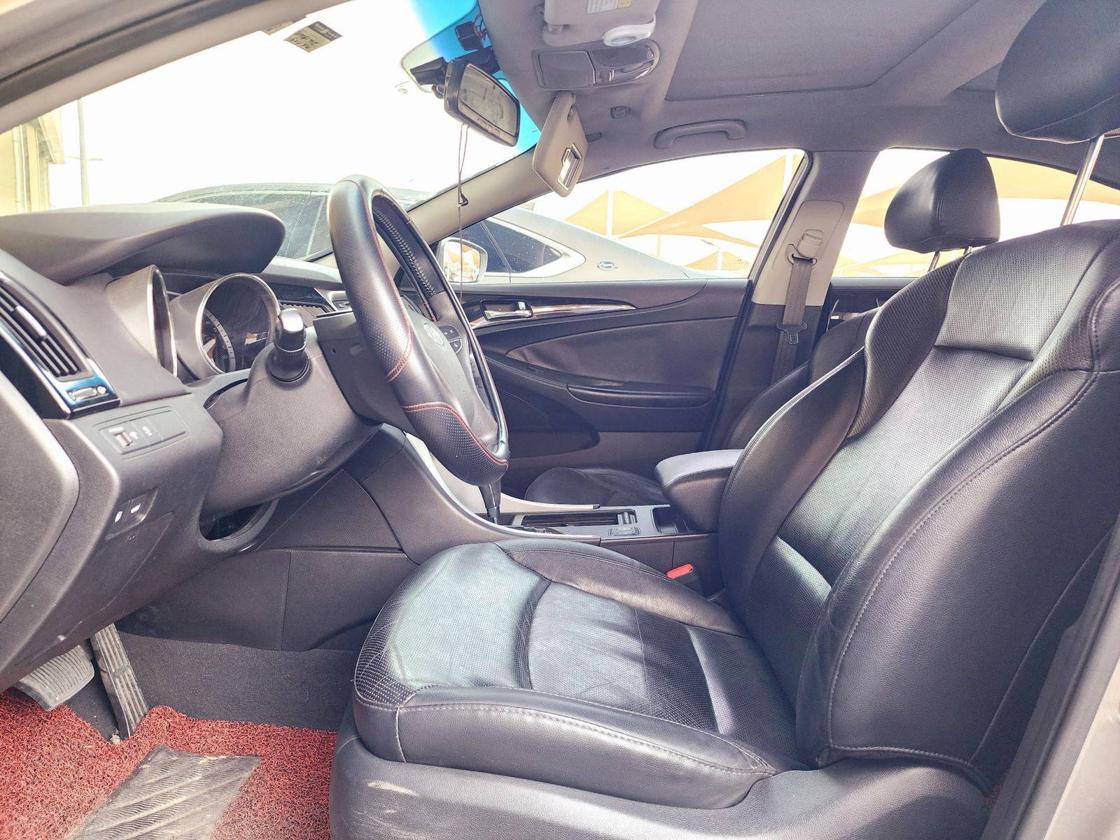 2010 HYUNDAI SONATA — 116799 KM — Lot AA021221 — Souq - Marhaba Auctions Used Cars - Image 9