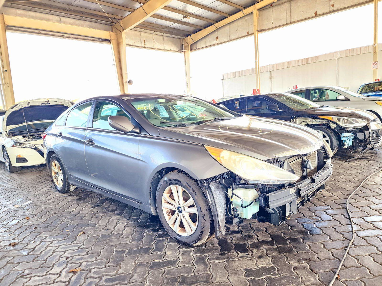 2011 HYUNDAI SONATA — 229024 Miles — Lot 67131764 — Souq - Marhaba Auctions Used Cars - Image 4