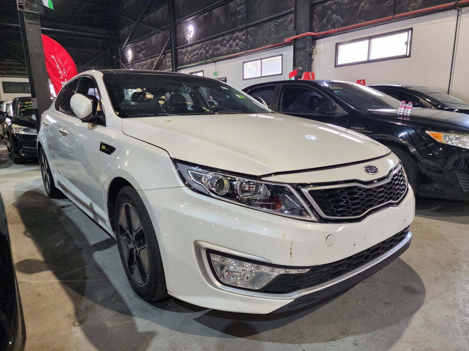 2013 KIA K5 — 232991 KM — Lot 13447 — Al Quoz - Marhaba Auctions Used Cars - Image 4