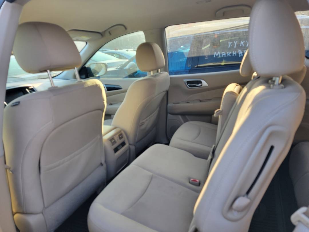 2017 NISSAN PATHFINDER — 133499 Miles — Lot 643383 — Main - Marhaba Auctions Used Cars - Image 6