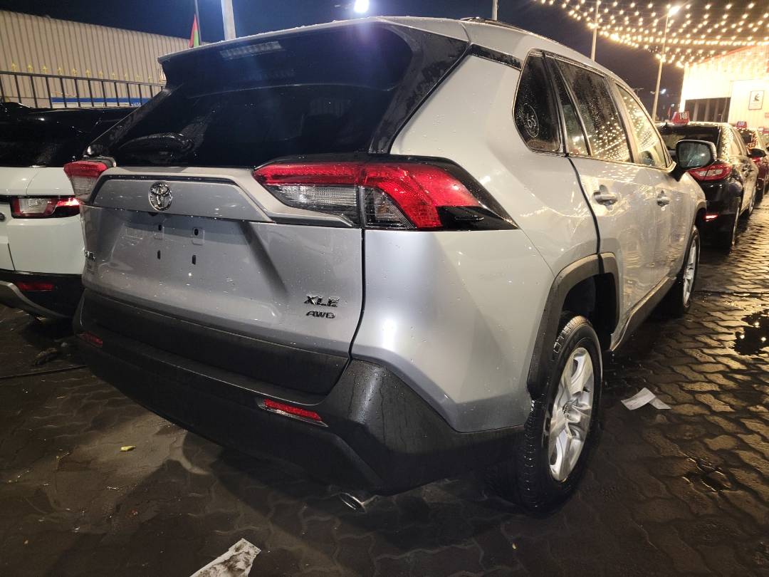 2020 TOYOTA RAV4 — 23606 Miles — Lot C118739 - Marhaba Auctions Used Cars - Image 4