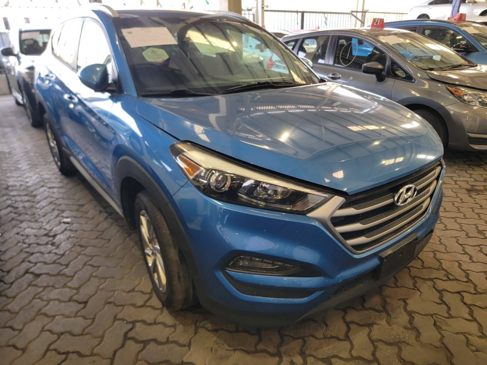 2018 HYUNDAI TUCSON — 156460 Miles — Lot 76121234 — Main - Marhaba Auctions Used Cars - Image 3