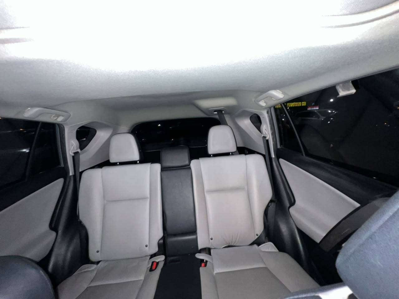 2017 TOYOTA RAV4 — 189637 Miles — Lot HW337618 - Marhaba Auctions Used Cars - Image 4